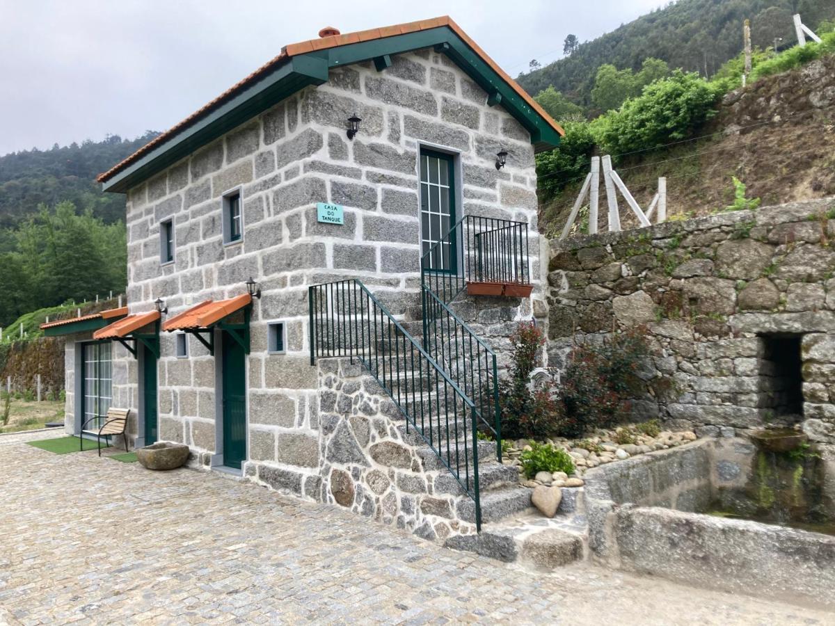 Quinta De Varzielas - Agroturismo カステロ・デ・パイヴァ エクステリア 写真